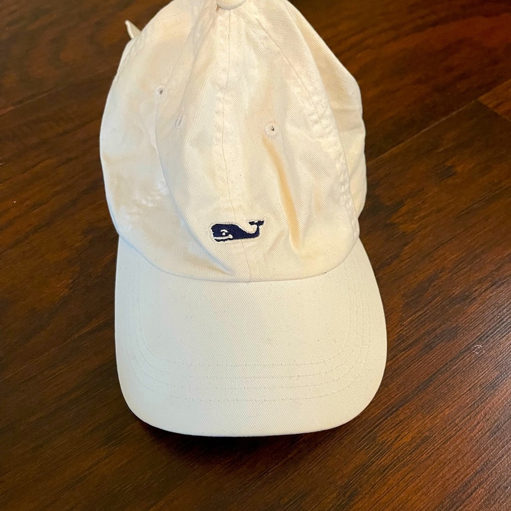 Vineyard vine’s